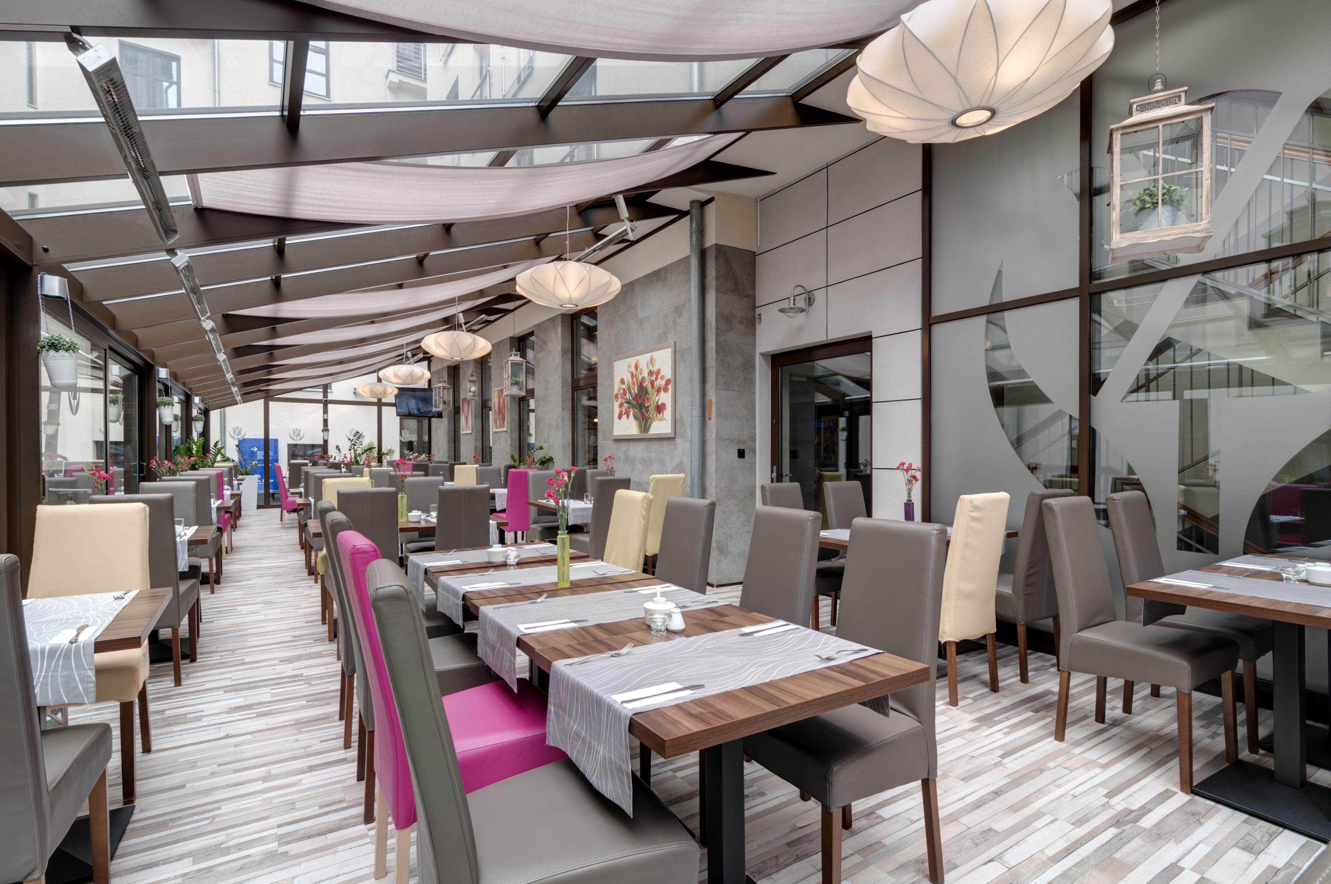 Golden Tulip Krakow City Center Exterior photo