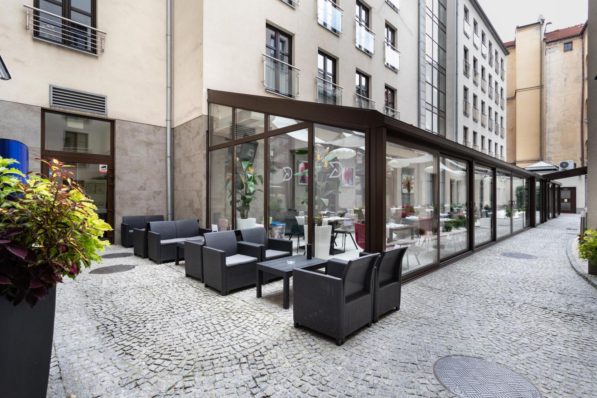 Golden Tulip Krakow City Center Exterior photo