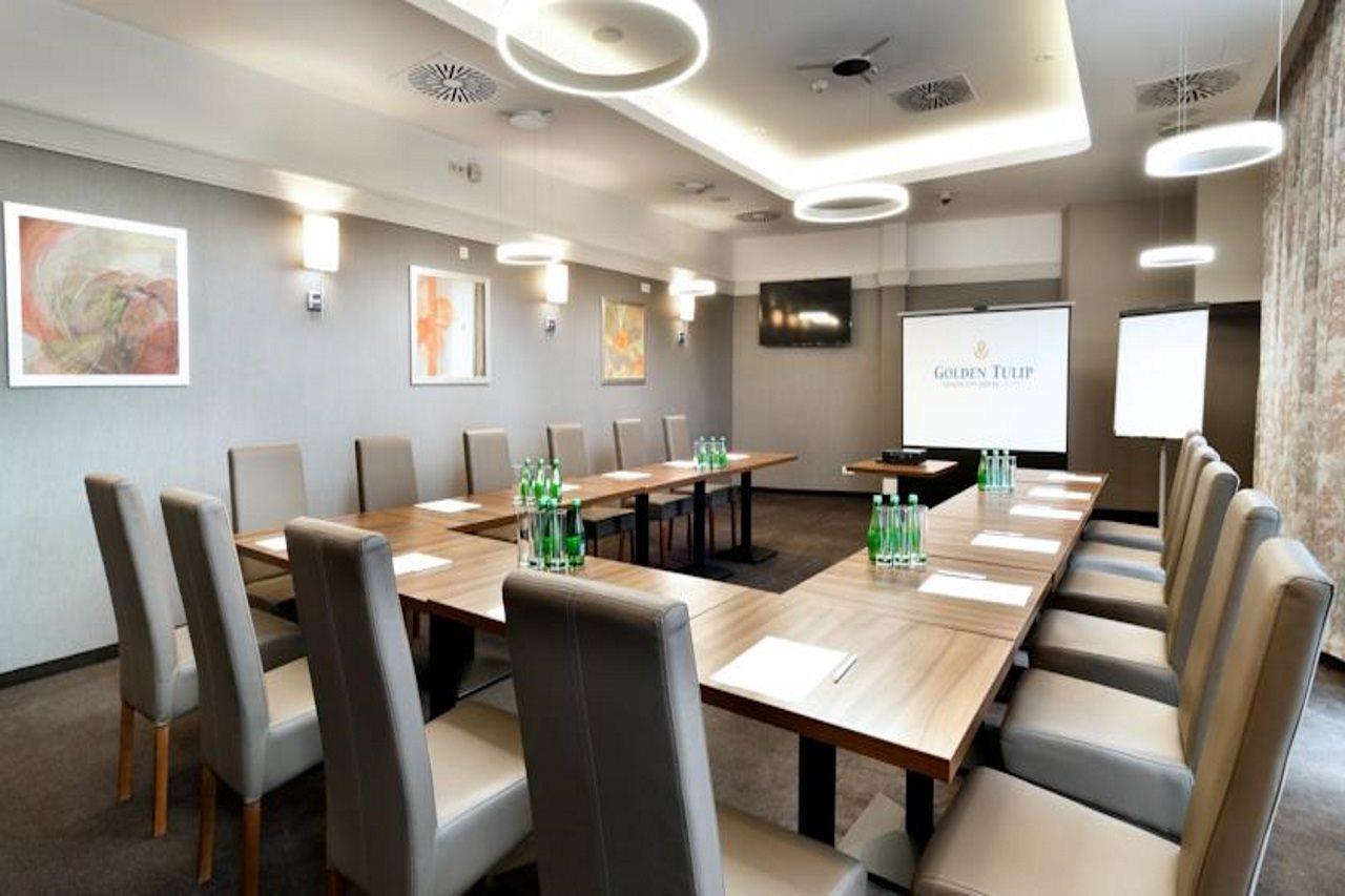 Golden Tulip Krakow City Center Exterior photo