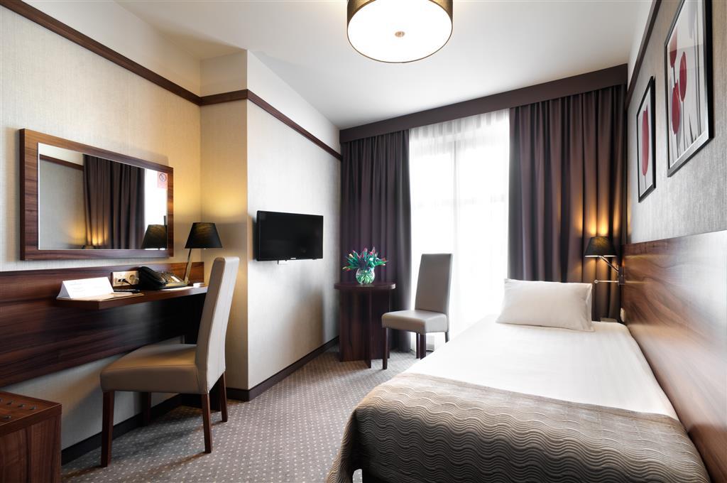 Golden Tulip Krakow City Center Exterior photo